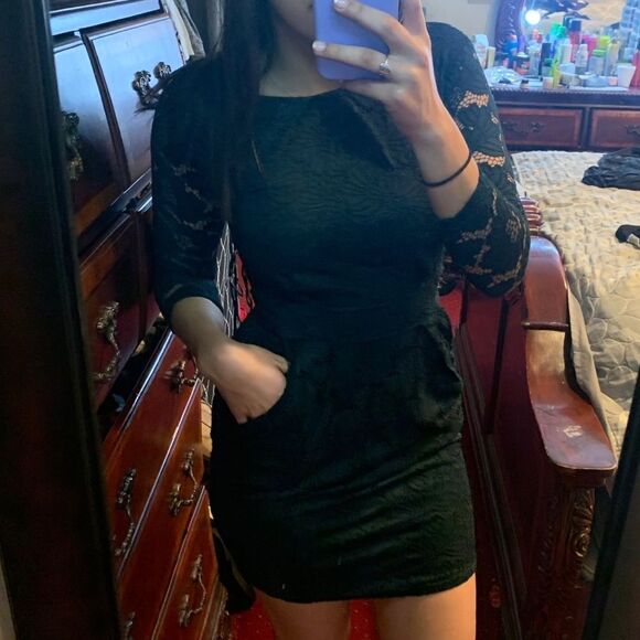 NWT Lace Dress - Picture 2 of 8